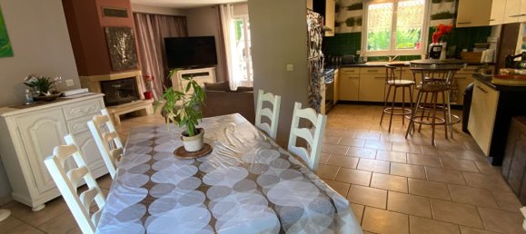 Casa de 3 dormitorios en Saran, France No. 266947 2