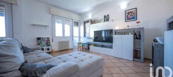 2 bedrooms Apartment in Ferrara, Italy No. 279379 4