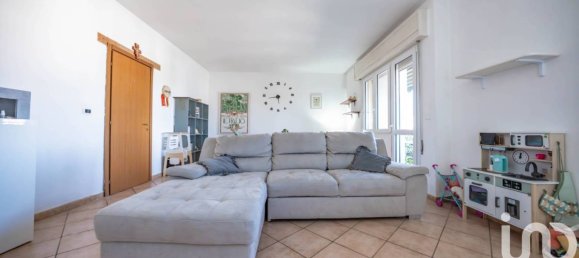 2 bedrooms Apartment in Ferrara, Italy No. 279379 2