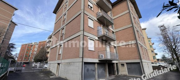 Apartamento de 5 divisões em Reggio Emilia, Italy N.º 333152 4