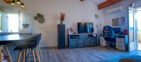 Moradia em banda T2 em Sisco, France N.º 155330 8