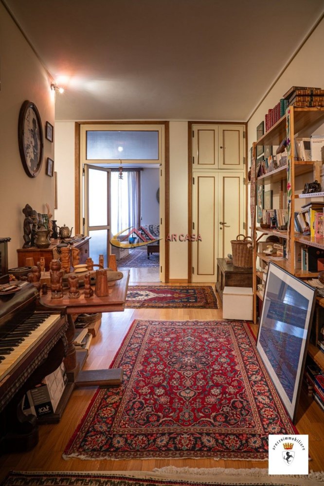 Офис 70м² в Ареццо, Италия № 47180