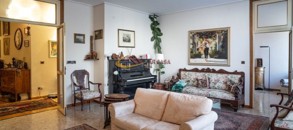 Офис 70м² в Ареццо, Италия № 47180 2