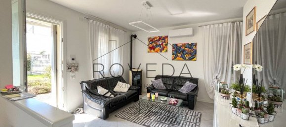 2 bedrooms Villa in Preganziol, Italy No. 304244 3