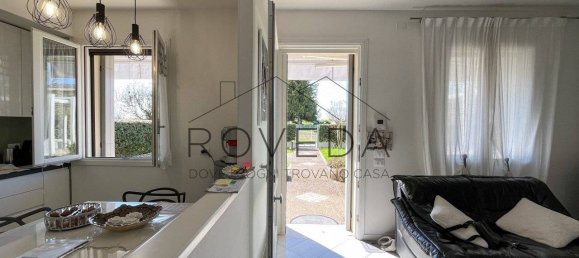 2 bedrooms Villa in Preganziol, Italy No. 304244 5