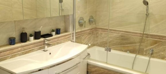 2-salle Appartement à Brigittenau, Austria No. 221343 2