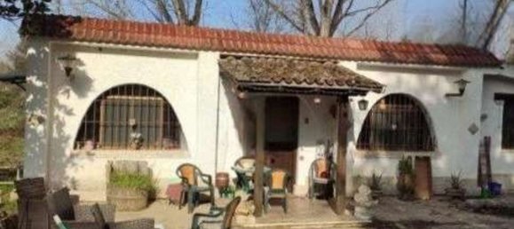 6 rooms Apartment in Palombara Sabina, Italy No. 185660 2