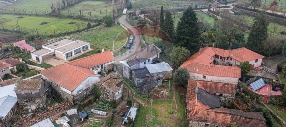 2 bedrooms House in Quinchaes, Portugal No. 160267 5