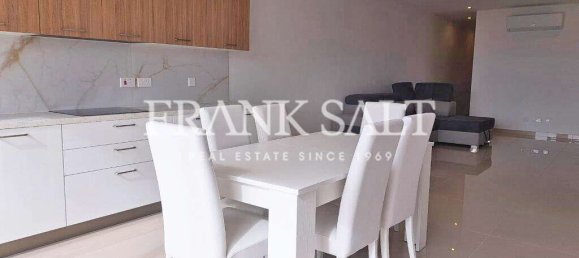 2 Schlafzimmer Penthouse in Mellieha, Malta, Nr. 7977 3