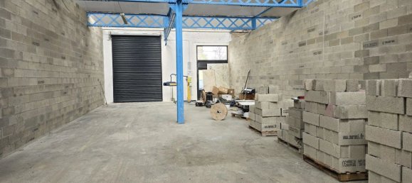 2-Zimmer Gewerbliche Immobilie in Saint-Quentin, France, Nr. 61011 3