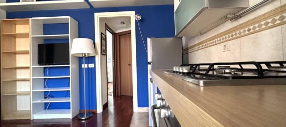 2-salle Appartement à Milan, Italy No. 247839 18