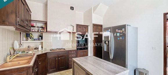 3 Schlafzimmer Haus in Chateauroux, France, Nr. 252667 5