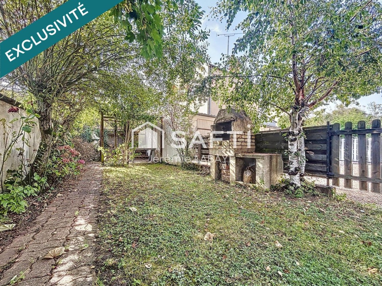 3 Schlafzimmer Haus in Chateauroux, France, Nr. 252667