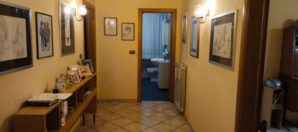 4-salle Appartement à Monsummano Terme, Italy No. 307632 12