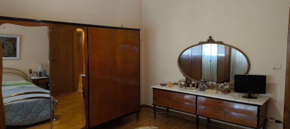4-salle Appartement à Monsummano Terme, Italy No. 307632 18