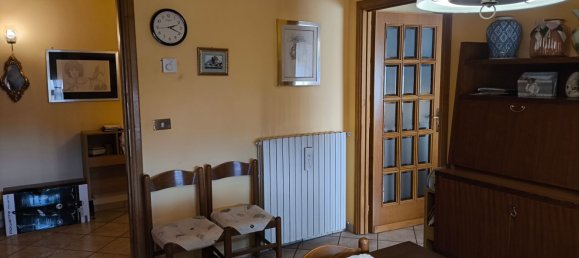 4-salle Appartement à Monsummano Terme, Italy No. 307632 3