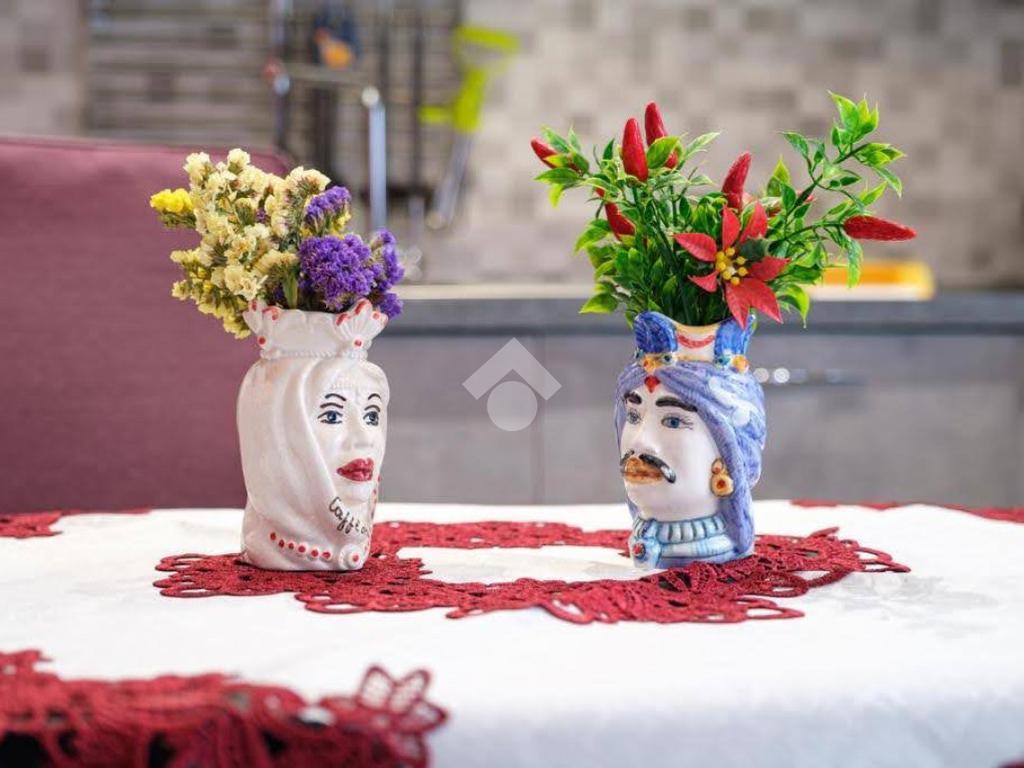 4 غرف نوم شقة في Pace del Mela, Italy رقم 48993