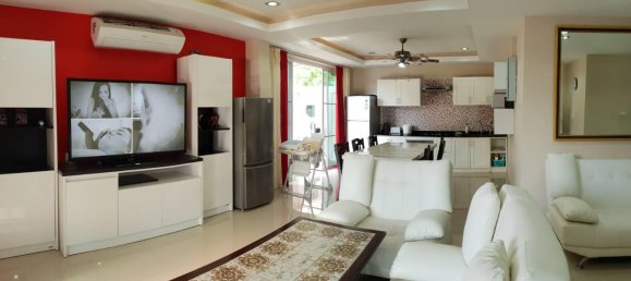 3 bedrooms Villa in Pattaya, Thailand No. 11198 2