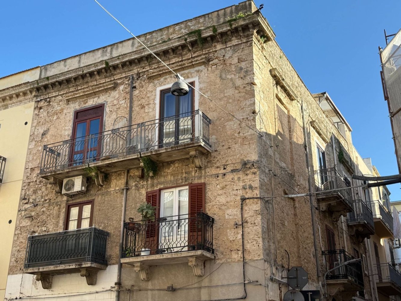 Apartamento de 4 habitaciónes en Alcamo, Italy No. 258744