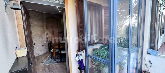 3 bedrooms House in Asti, Italy No. 150733 2