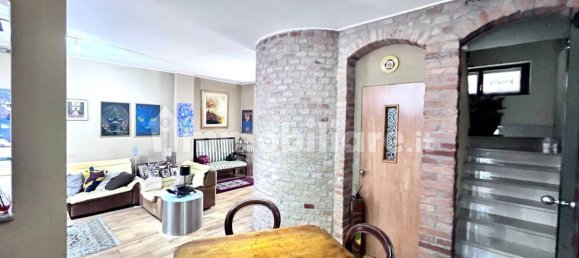 3 bedrooms House in Asti, Italy No. 150733 4