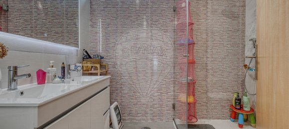 3 bedrooms House in Matosinhos, Portugal No. 23817 3