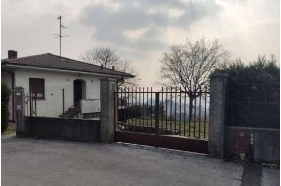 2 غرف نوم فيلا في Proserpio, Italy رقم 3938