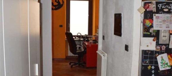 4 bedrooms Apartment in Verres, Italy No. 330960 3