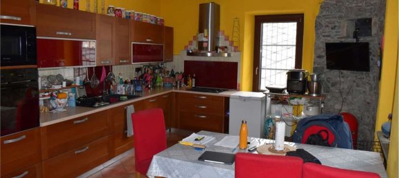 4 bedrooms Apartment in Verres, Italy No. 330960 4