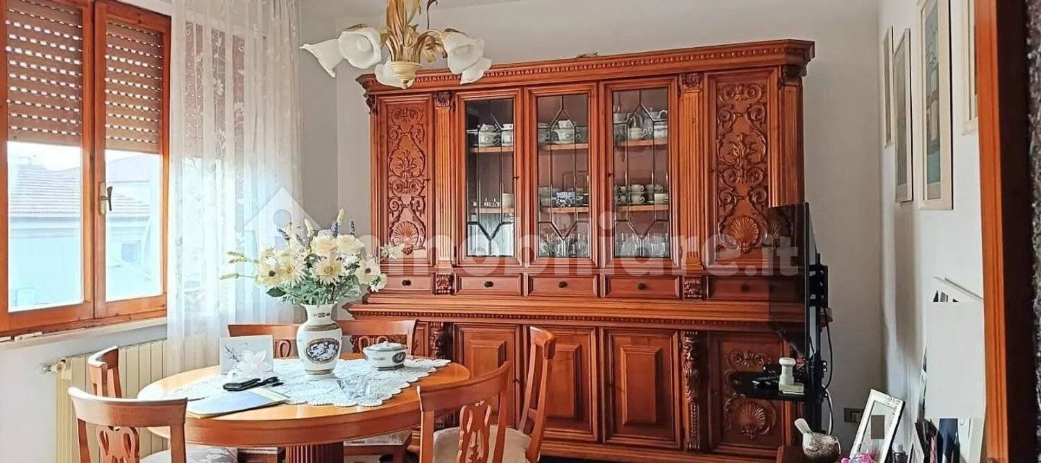 5 bedrooms Apartment in Cascina, Italy No. 203589