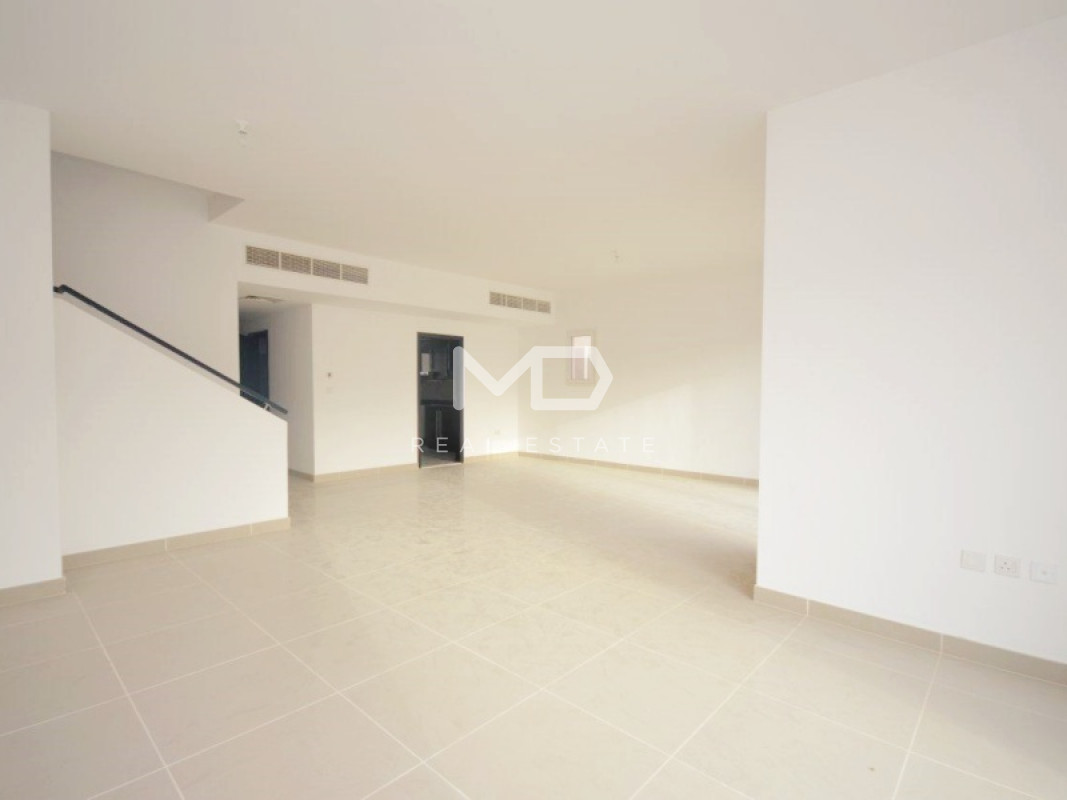 5 bedrooms Villa in Al Reef, UAE No. 40756