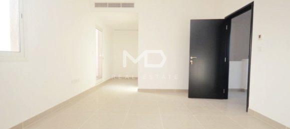 5 bedrooms Villa in Al Reef, UAE No. 40756 4