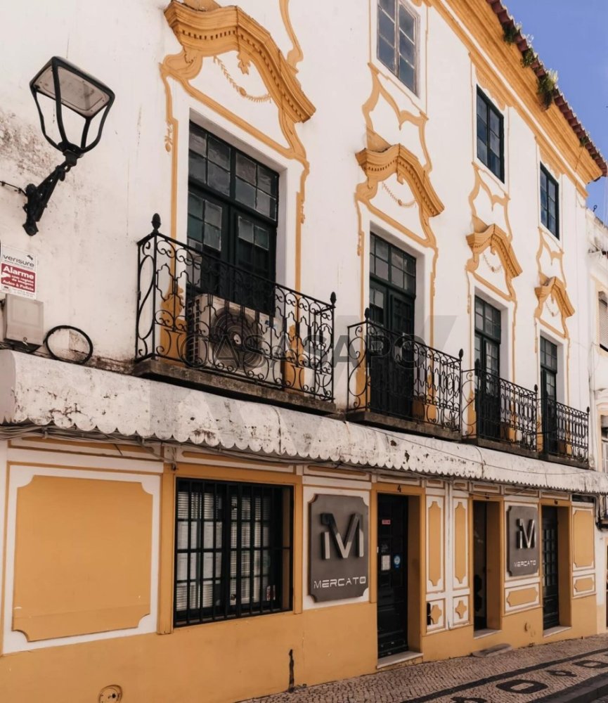 Bâtiment à Elvas, Portugal 576m² No. 337466