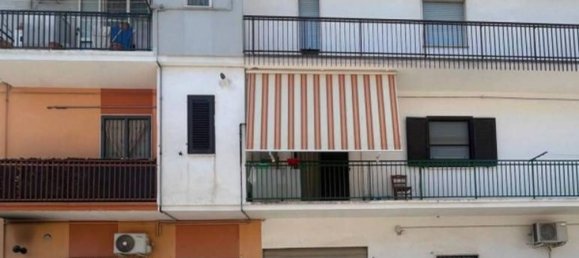  مرآب في Stornara, Italy 274متر مربع رقم 371205 6