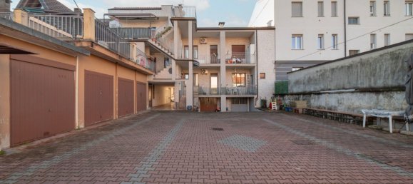 4غرفة منزل ذو طابقين في Monza, Italy رقم 215569 4