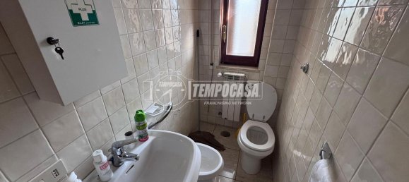 Квартира с 6 комнатами в Неаполь, Италия № 139629 24