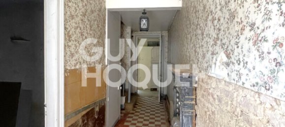 3 bedrooms House in Peronne, France No. 237044 2