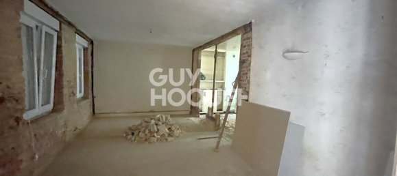 3 bedrooms House in Peronne, France No. 237044 5