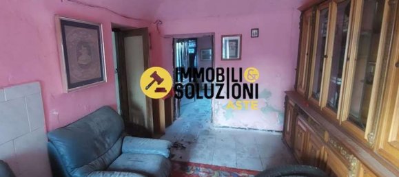 5 rooms Apartment in Trino, Italy No. 43792 6