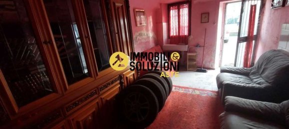 5 rooms Apartment in Trino, Italy No. 43792 5