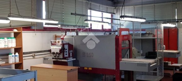 4 rooms Warehouse in Scandicci, Italy No. 229815 10