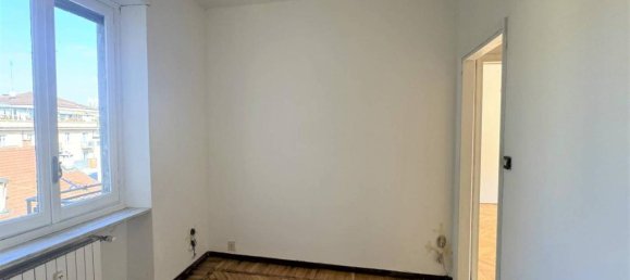 3-Zimmer Penthouse in Turin, Italy, Nr. 37804 9