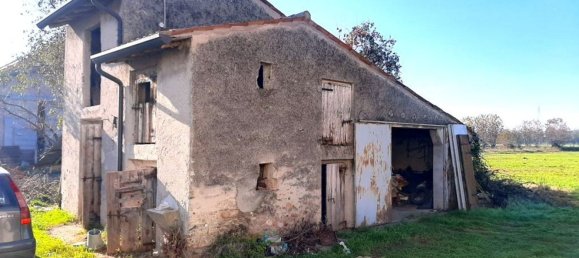 5 bedrooms House in Valeggio sul Mincio, Italy No. 370001 5