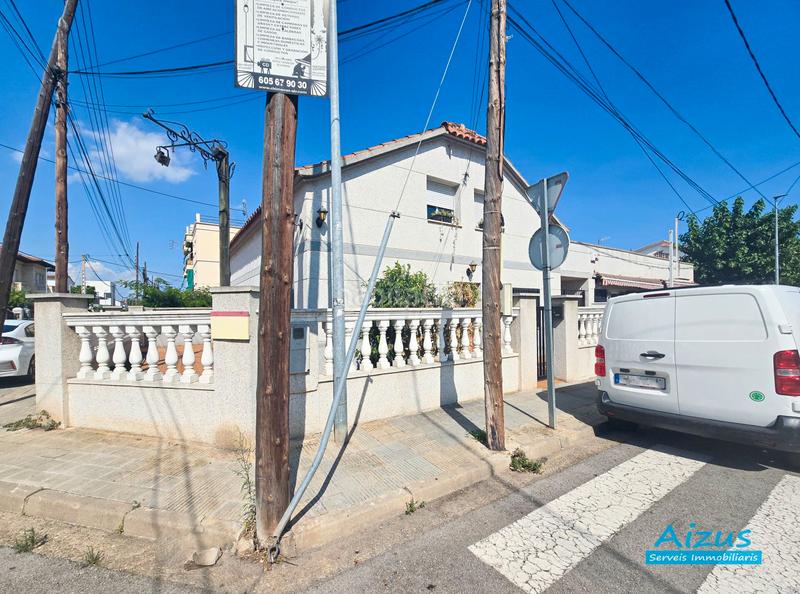 5 bedrooms Commercial property in Santa Perpetua De Mogoda, Spain No. 169146