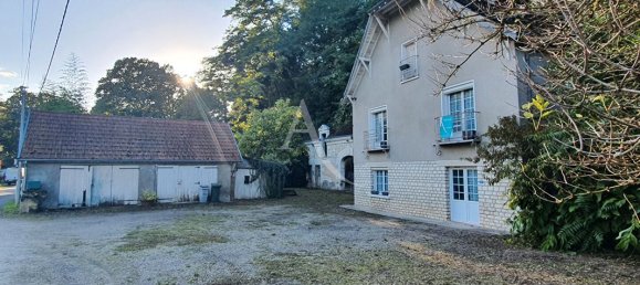 Casa de 3 dormitorios en Saint-Aignan, France No. 250713 3