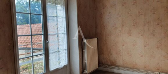 Casa de 3 dormitorios en Saint-Aignan, France No. 250713 12