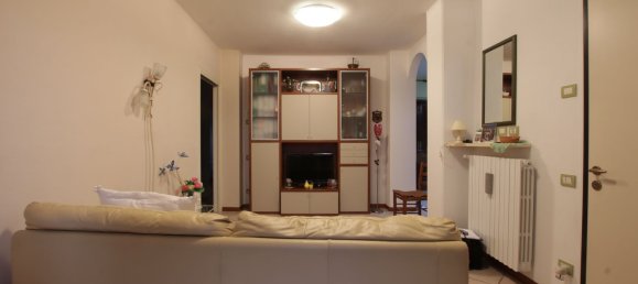 5 rooms Apartment in Certaldo, Italy No. 282396 2