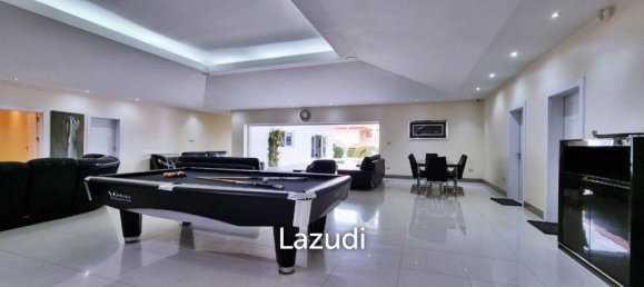 4 bedrooms Villa in Bang Lamung, Thailand No. 16342 7
