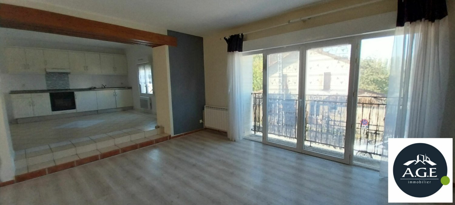 2 bedrooms Apartment in Gallardon, France No. 224199