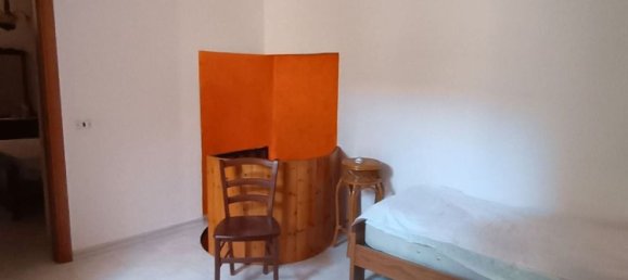 4 rooms House in Bucciano, Italy No. 262986 8